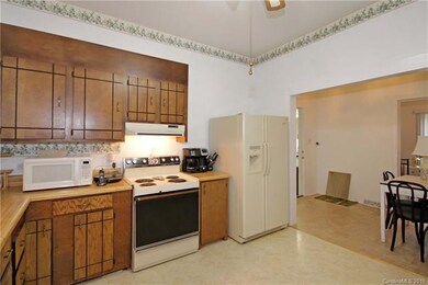 335 Whites Mill Rd, Statesville, NC 28677 - photo 7