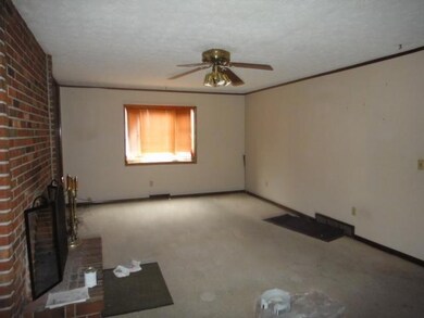 1815 Balsamridge Rd, Columbus, OH 43229 - photo 7