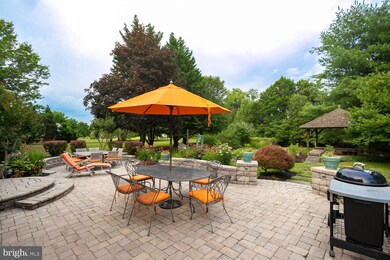 221 Heritage Dr, Columbus, NJ 08022 - photo 3