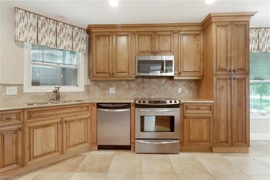 4010 Crayton Rd, Naples, FL 34103 - photo 7