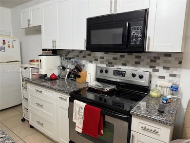 L'Solei unit 120, Hallandale Beach, FL 33009 - photo 3