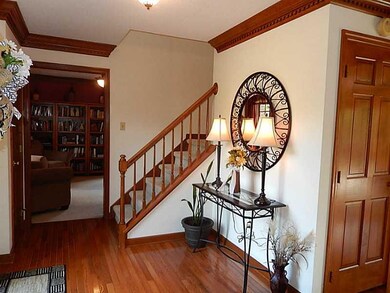 Entry/Foyer.
