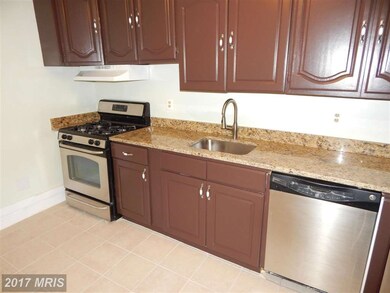 838 W Lombard St, Baltimore, MD 21201 - photo 5