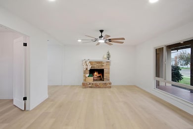 1360 Grove Ave, Atwater, CA 95301 - photo 5