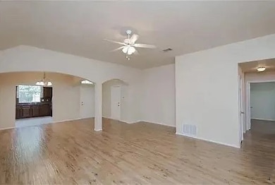 1012 Raleigh Path Rd, Denton, TX 76208 - photo 2