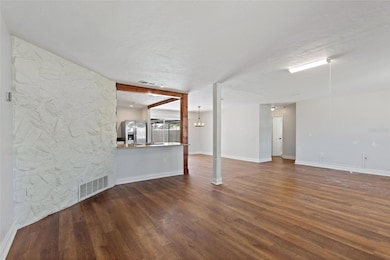 5529 Yorkshire Way, Sarasota, FL 34231 - photo 5