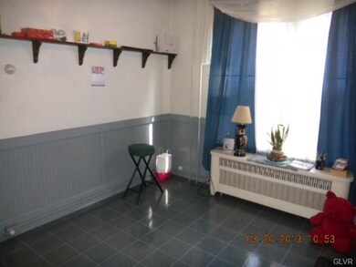 1114 W Washington St, Allentown, PA 18102 - photo 3