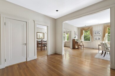 134 Sewall Ave unit 2, Brookline, MA 02446 - photo 5