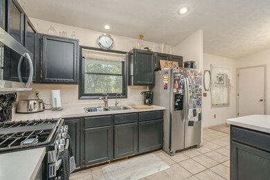 38th_Ave_24660_Mattawan_49071-6