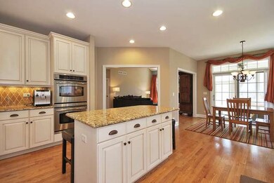 1762 Manchester Rd, Wheaton, IL 60187 - photo 5