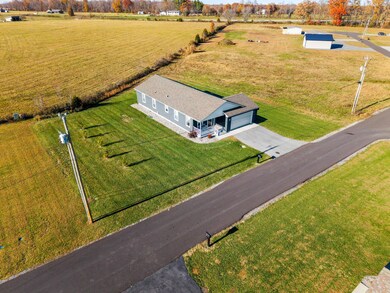 59 Village Ln, Russell Springs, KY 42642 - photo 4