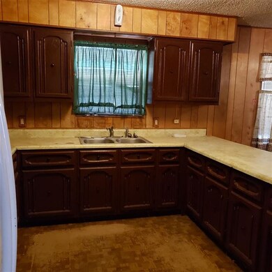 1705 San Enrique Ave, Laredo, TX 78040 - photo 2