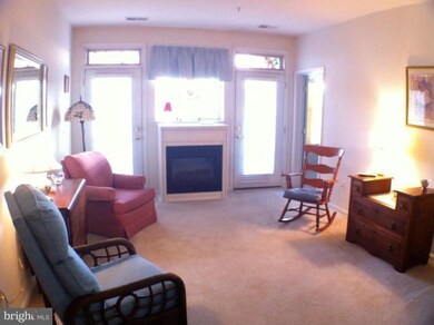 411 Hamlet Club Dr unit 205, Edgewater, MD 21037 - photo 7