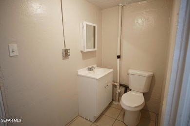 7600 Franklin Dr unit Rear, El Paso, TX 79915 - photo 7