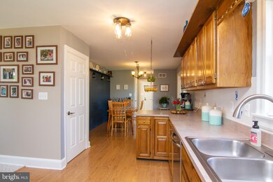 720 Streaker Rd, Sykesville, MD 21784 - photo 5