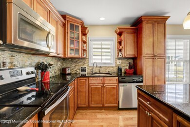 12 - Kitchen