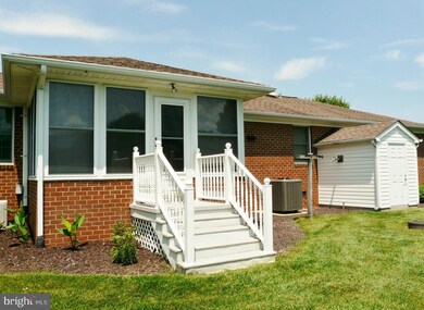 9848 Pleasant View Dr, New Market, VA 22844 - photo 4