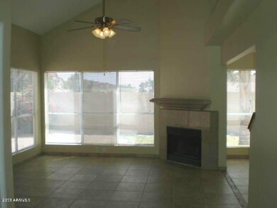 537 E Utopia Rd, Phoenix, AZ 85024 - photo 2