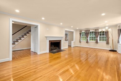 25 Linden Cir, Weston, MA 02493 - photo 5