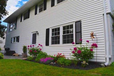 6 Diamond Ave, Troy, NY 12180 - photo 4