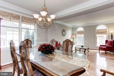 25834 Donegal Dr, Chantilly, VA 20152 - photo 7