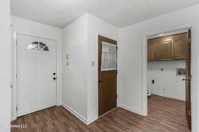 408 Hollyberry Dr, Clinton, MS 39056 - photo 6