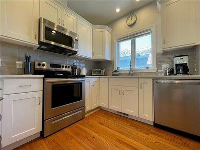 9 Hoover Rd unit A, Middletown, RI 02842 - photo 7