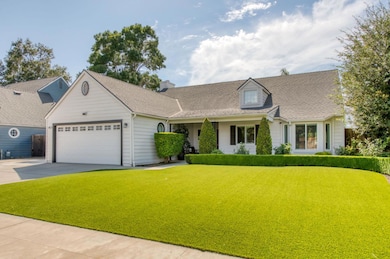 948 N Adler Ave, Clovis, CA 93611 - photo 3