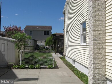 40 N Morris St, Saint Clair, PA 17970 - photo 4