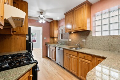 6308 N Whipple St, Chicago, IL 60659 - photo 6