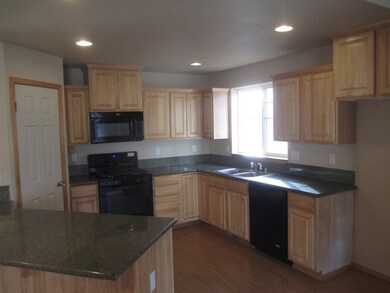 11729 14th Ave W unit 21, Everett, WA 98204 - photo 2