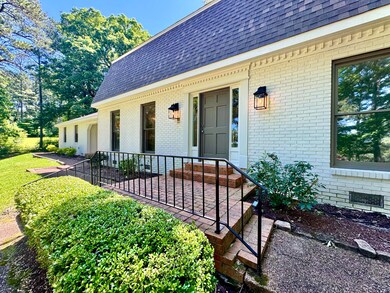 2404 7th St N, Columbus, MS 39705 - photo 2