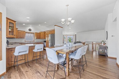 Dining/Kitchen