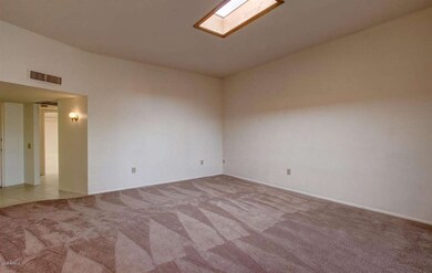 10536 W Palmeras Dr, Sun City, AZ 85373 - photo 7