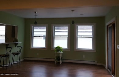 390 Academy St, Archbald, PA 18403 - photo 6