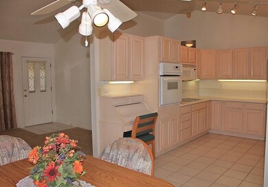 009_Kitchen