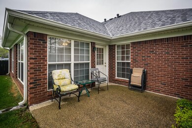 10005 Chenoweth Vista Way-07