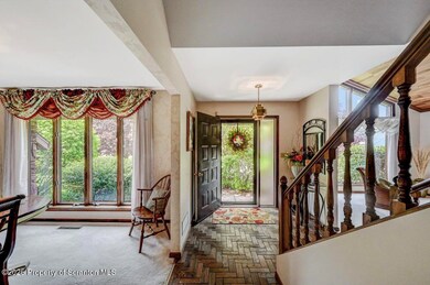 600 E Swinick Dr, Dunmore, PA 18512 - photo 5