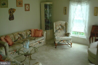 2108 Independence Dr, Chambersburg, PA 17201 - photo 4