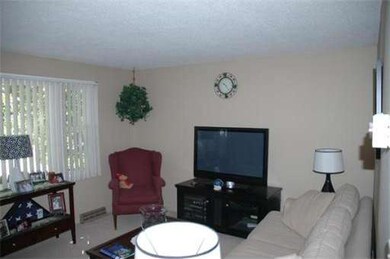 126 Willard St unit A, Lowell, MA 01850 - photo 5