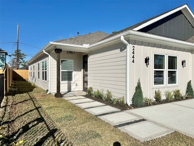 2444 Carmel St unit A, Houston, TX 77091 - photo 4