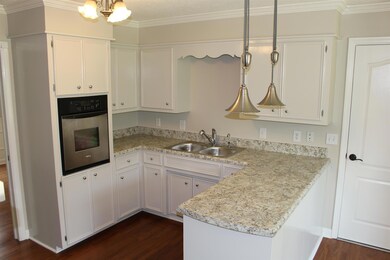 135 Deerfield Cir, Manchester, TN 37355 - photo 7