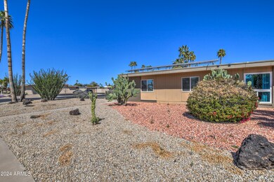 10926 W Thunderbird Blvd, Sun City, AZ 85351 - photo 2