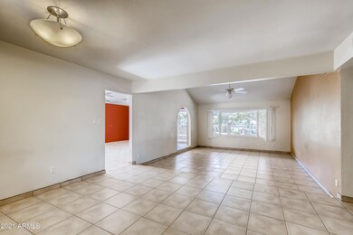 09 Living Room