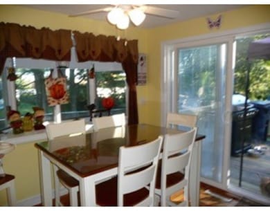 4 Overlook Dr, Bellingham, MA 02019 - photo 4