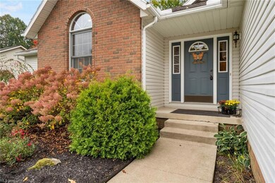 Doorway to property with a porch
