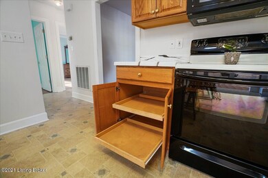 8323 Juanita Goins Ct, Louisville, KY 40228 - photo 5