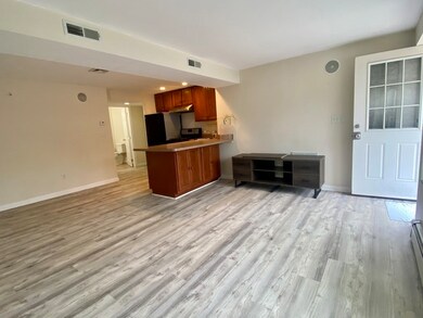 686 Boylston St unit G, Newton Center, MA 02459 - photo 4