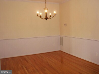 20373 Cottswold Terrace unit 75, Sterling, VA 20165 - photo 5