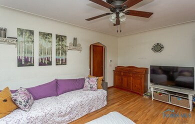 2738 Castleton Ave, Toledo, OH 43613 - photo 7